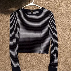 Cropped long sleeve with stripes